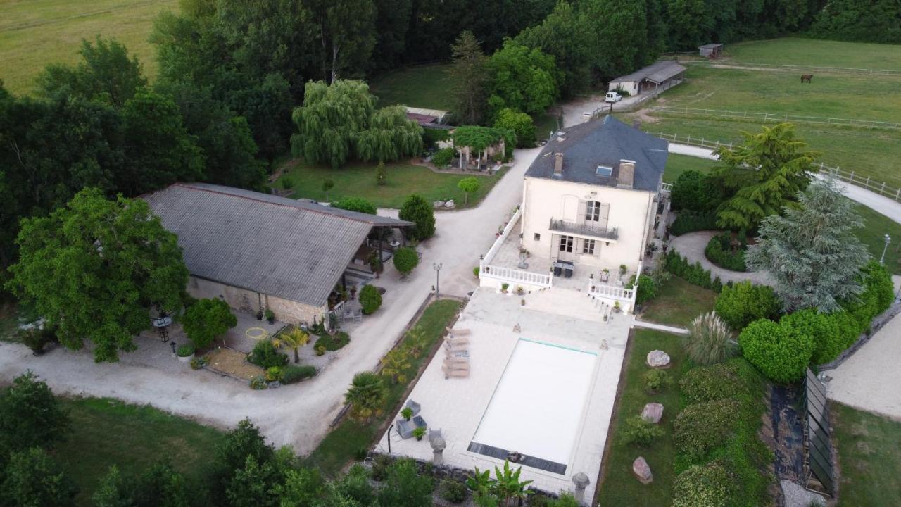 En Bord De Riviere Bed & Breakfast Casseneuil Dış mekan fotoğraf