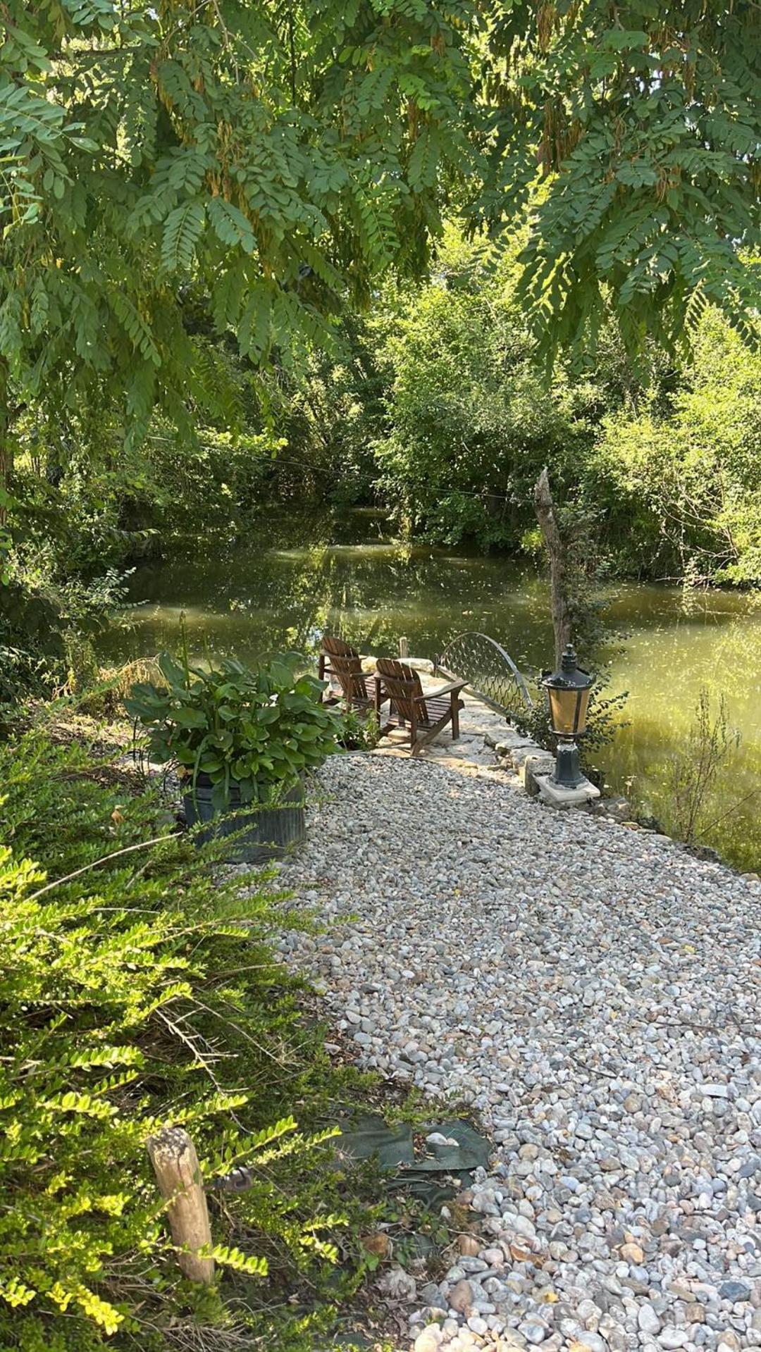 En Bord De Riviere Bed & Breakfast Casseneuil Dış mekan fotoğraf