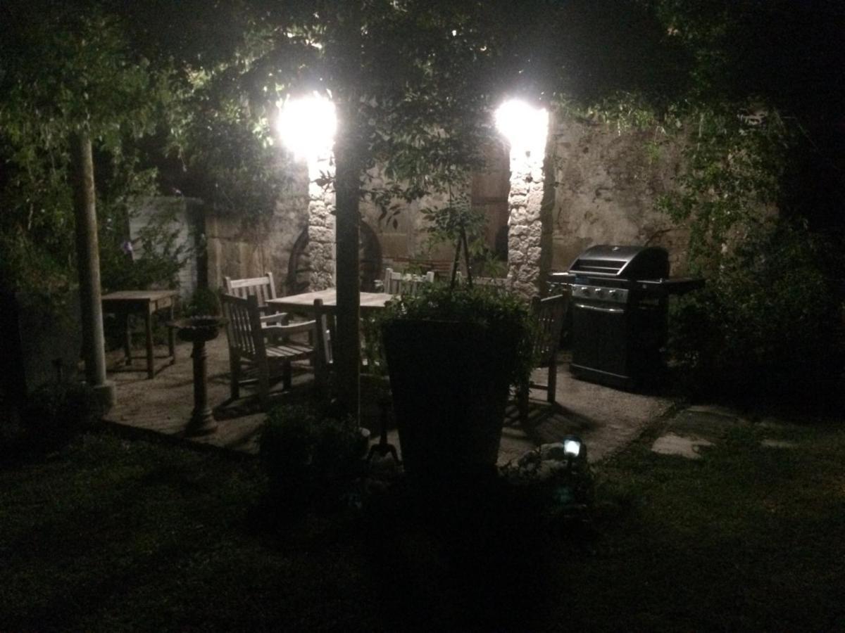 En Bord De Riviere Bed & Breakfast Casseneuil Dış mekan fotoğraf
