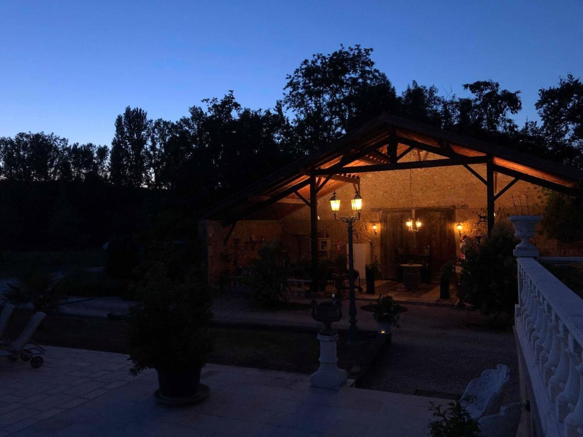 En Bord De Riviere Bed & Breakfast Casseneuil Dış mekan fotoğraf